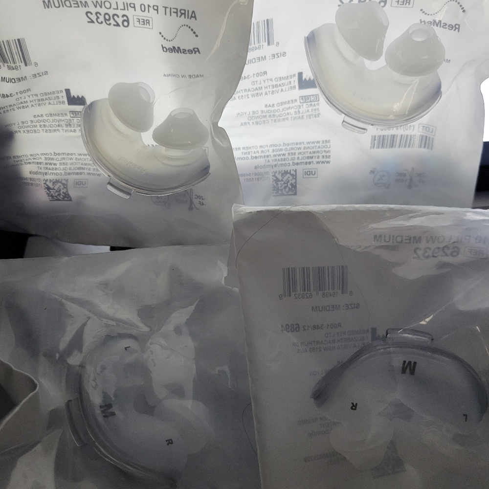 ResMed AirFit P10 Nasal Pillows - Picture 7 of 7